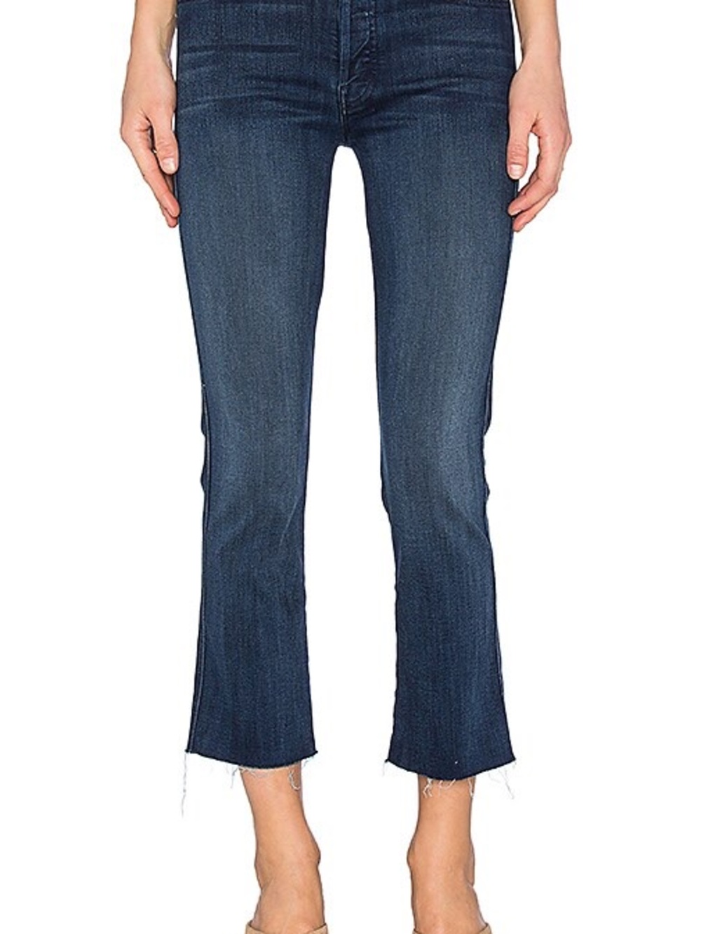MOTHER Jeans Tootsie Fray Dark Blue Crop Jeans in “Dreamy” size 28 stretchy